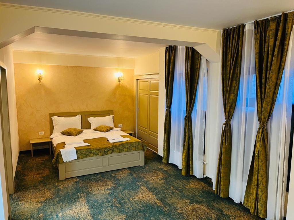 Hotel La Ane Babadag Esterno foto